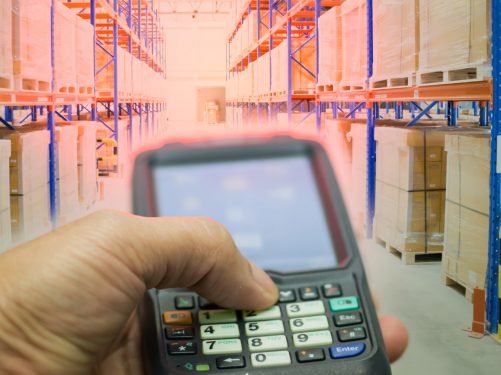 lettore etichette per facilitare lo stoccaggio merci in magazzino