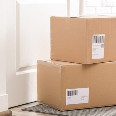 consegna merci con giusto packaging per logistica